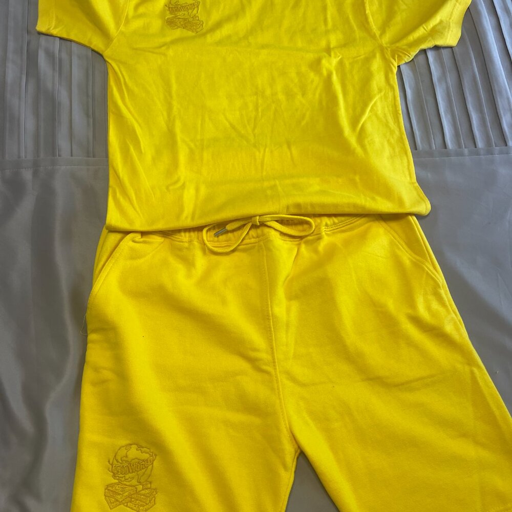Yellow -4500 World Short Set